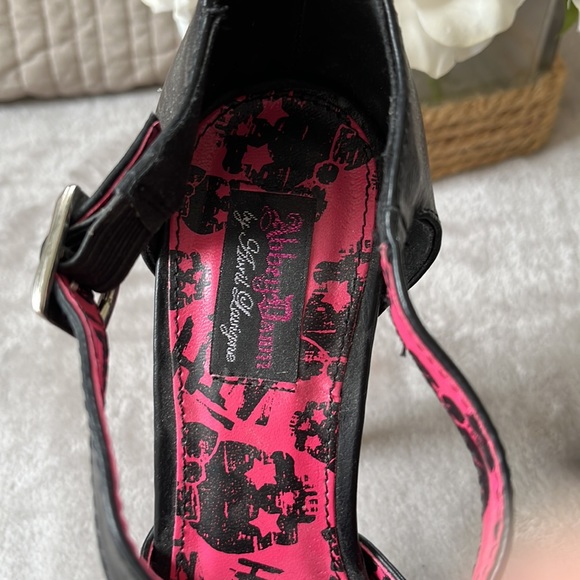 Abbey Dawn Avril Lavigne studded heels 8US women - Picture 5 of 9